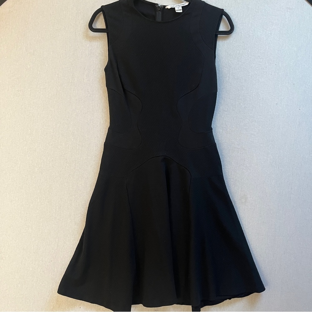 Diane von Furstenberg Black Paneled Fit & Flare Dress Size 6